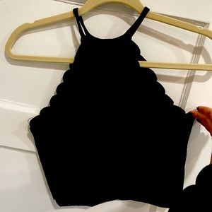 Scalloped edge H.I.P Crop Top